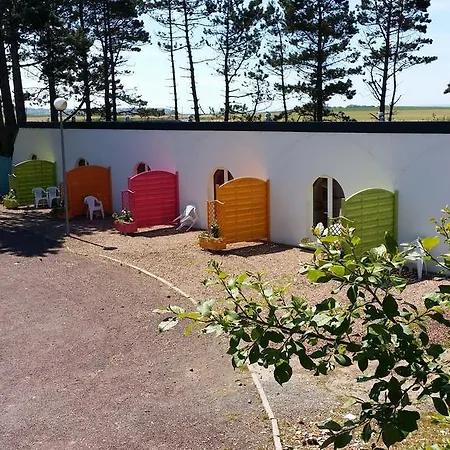 Flower Le Rompval Camping 3*